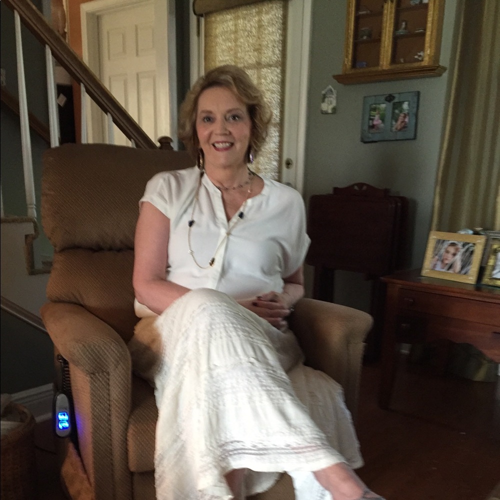 Meet your Posher, Beverly